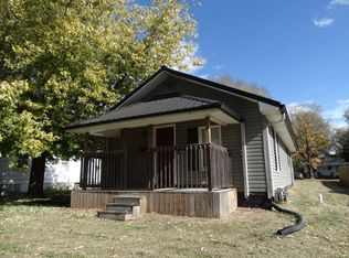 470 S Benton Ave, Marshall, MO 65340