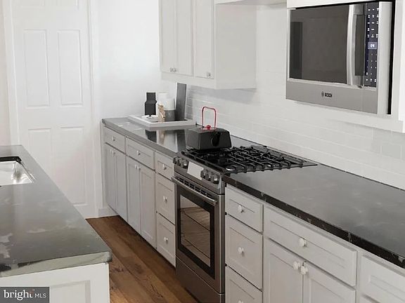 4th image of 3101 Herr St