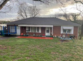 926 Scenic Dr, Morristown, TN 37813