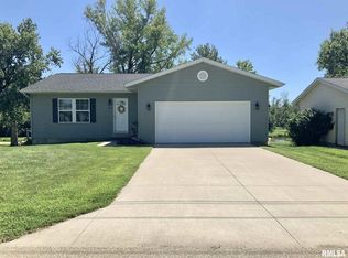 300 10th Ave, Colona, IL 61241