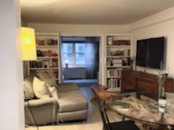 60 West 13th Street image 3 of 8