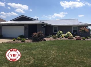 949 Red Oak Dr, Ashland, OH 44805