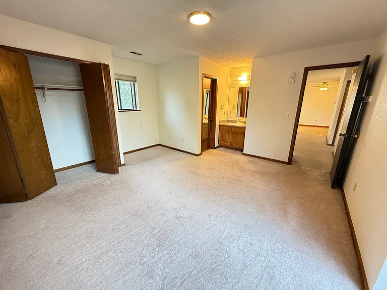 6262 Willow Ln — Photo 12