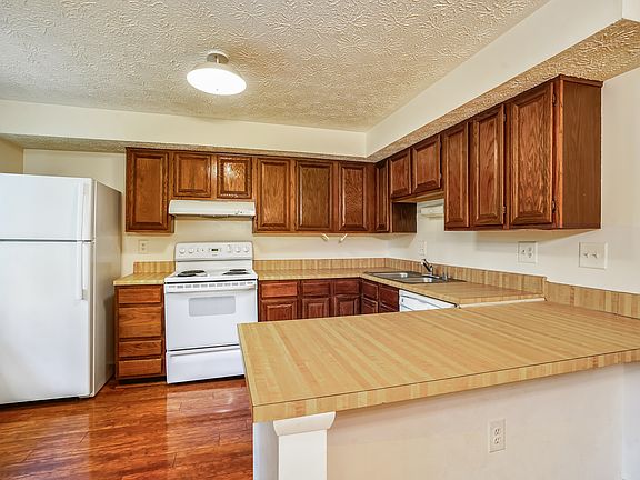 3rd image of 11504 Ivy Bush Ct
