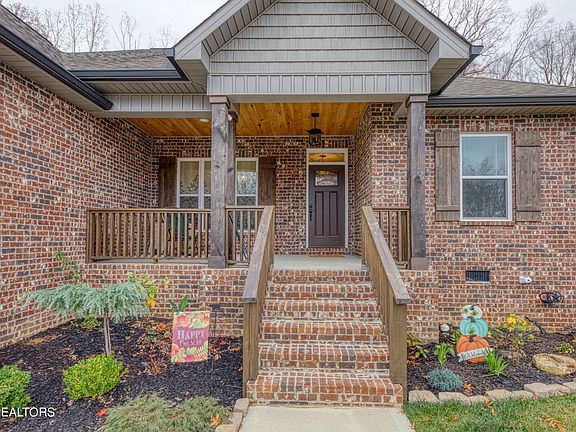 2nd image of 551 Carrington Blvd