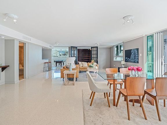 5th image of 77 Kings Ct #802