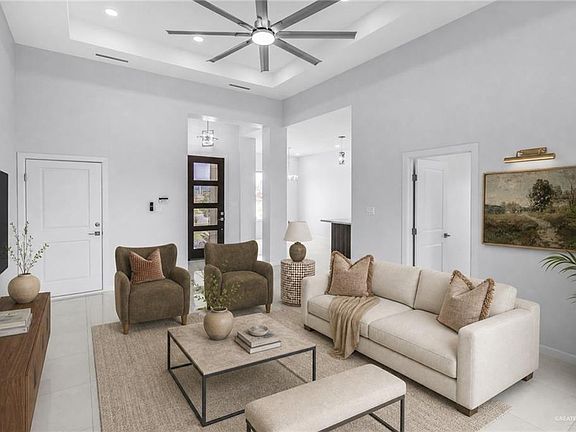 5th image of 1604 Foxtail St