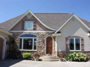1231 E Legacy Ln, Winona Lake, IN 46590