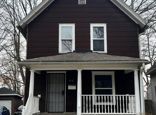 904 N Sycamore St, Lansing, MI 48906