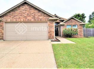 1117 Park Gln, Crowley, TX 76036