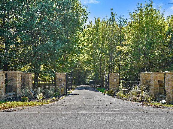 2nd image of 7953 Ford Ridge Rd