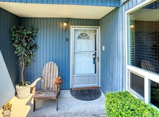 8430 25th Ave SW UNIT B, Seattle, WA 98106