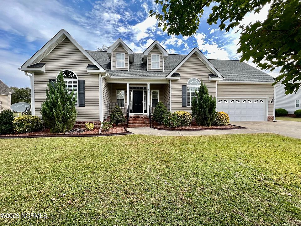 1st image of 637 Savin Court