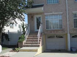 1034 Sheldon Ave, Staten Island, NY 10309