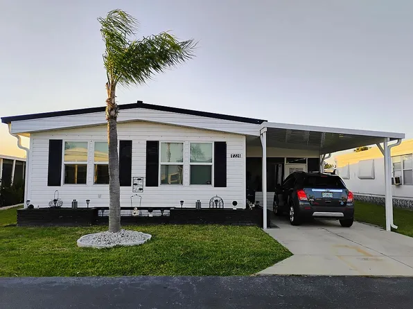 224 Spanish Lakes Dr, Nokomis, FL 34275