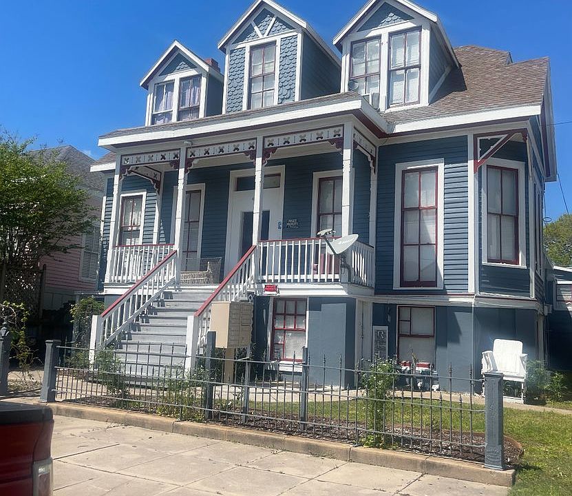 1st image of 1704 Avenue L #8