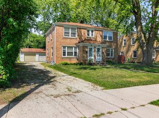 708 Scott Ave #710, Waukesha, WI 53186