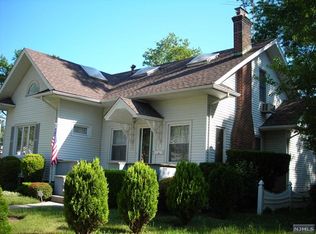 108 Fairmount Ave, Hackensack, NJ 07601