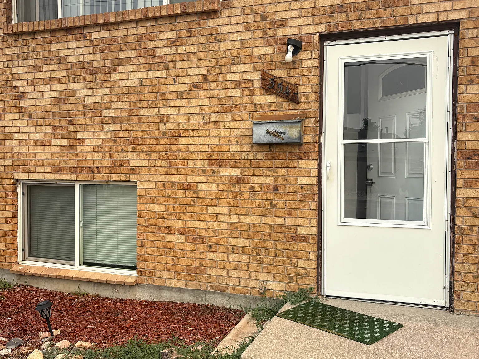 2 bed, 1000 sqft, $1,400 — Photo 4