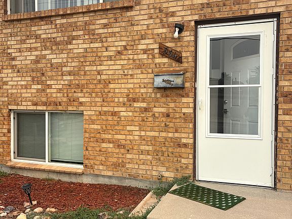 4th image of 354 Mount View Ln