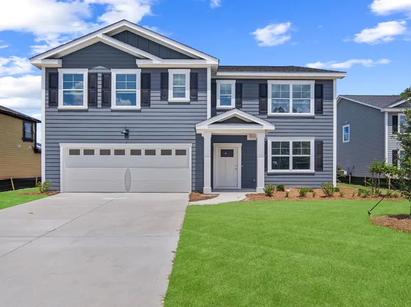 1073 Lakes Blvd, Brunswick, GA 31525