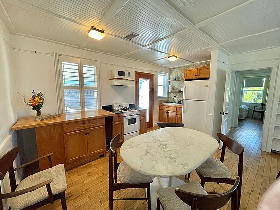 3rd image of 301 A1a Beach Blvd
