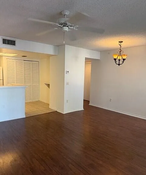 4195 N Haverhill Rd #319 — Photo 3