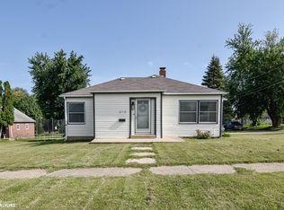 614 E Anson St, Marshalltown, IA 50158