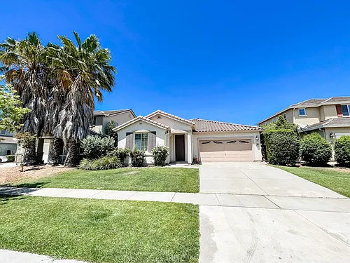 1837 Boardwalk Dr Photo 1