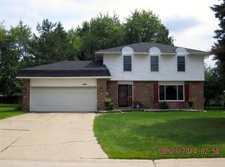 12029 Riverbend Dr, Grand Blanc, MI