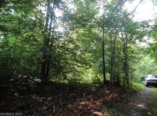 19 Red Bird Rd, Spruce Pine, NC 28777