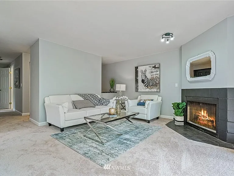 13801 Old Redmond Rd #D208 — Photo 8