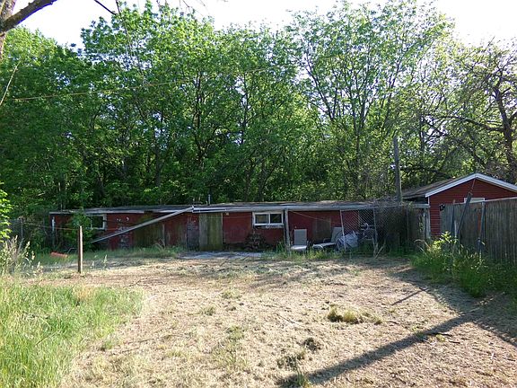 5th image of 36 Mackeys Ln