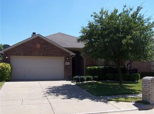 3912 Cedar Falls Dr, Fort Worth, TX 76244