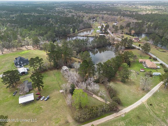 2nd image of 25184 Clarke Rd