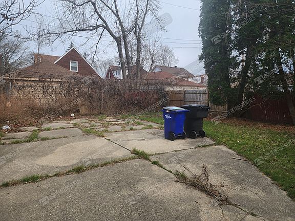 4th image of 13950 Saint Marys St
