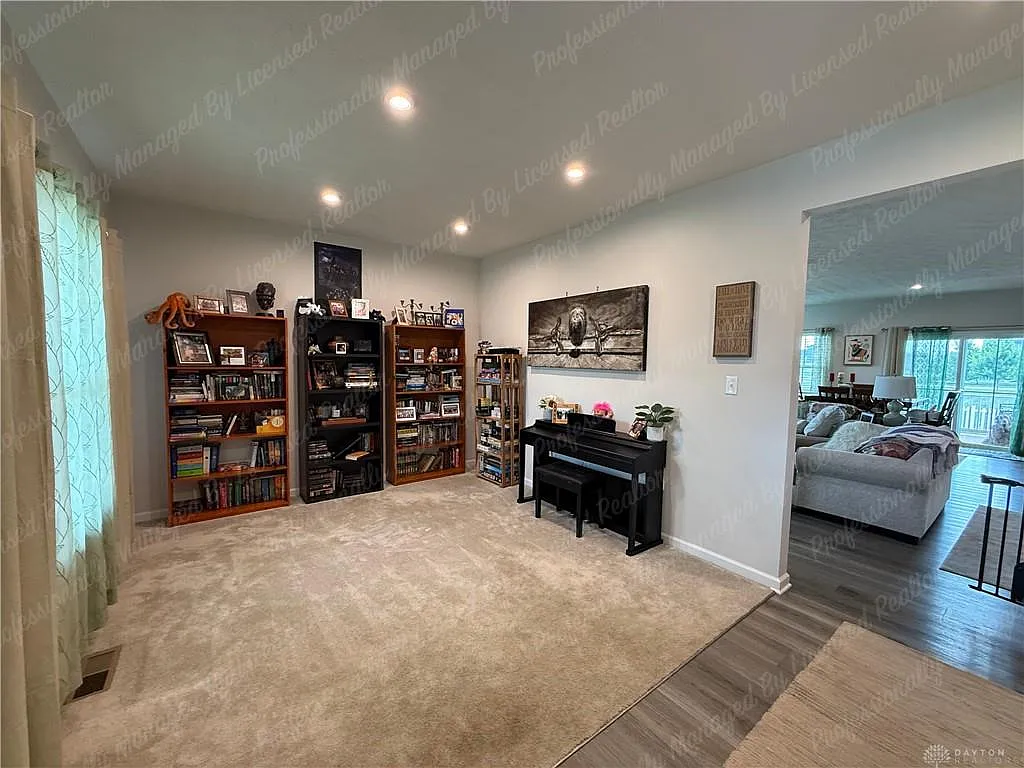 5 bed, 3.5 bath, 2763 sqft, $3,150 — Photo 4