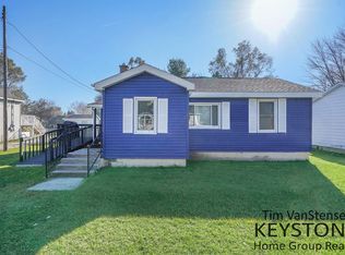 452 E Gardner St, Sparta, MI 49345