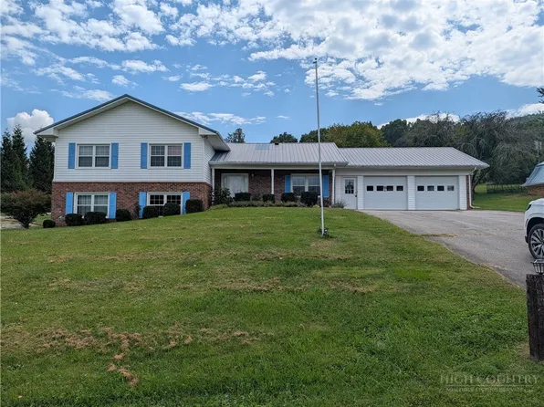 21 Front Street, Sparta, NC 28675