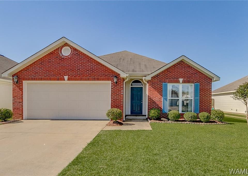 1st image of 2015 Lenox Dr
