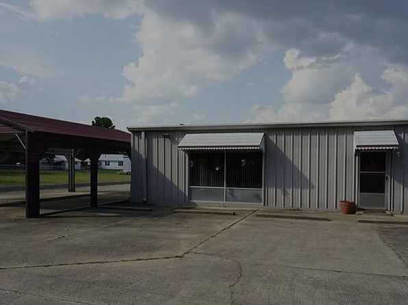 305 Faye Ave