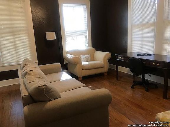 5th image of 801 Indianola St #1