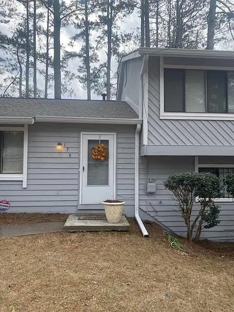 176 Kipling Way photo 1