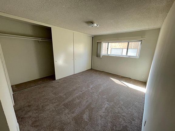 4th image of 1410 S Barrington Ave #4
