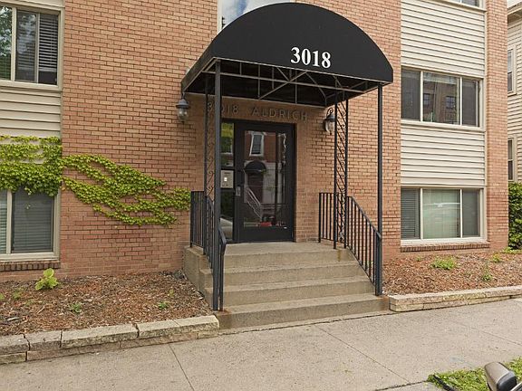3rd image of 3018 Aldrich Ave S APT 5