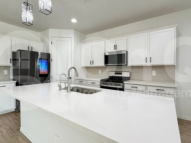 11343 E Upton Ave — Photo 4