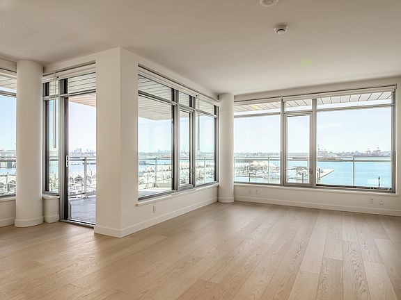 4th image of 785 Harbour Ave #4