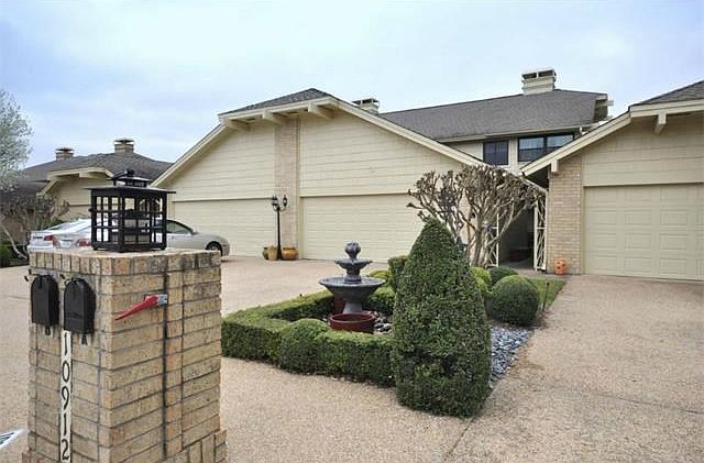 1st image of 10912 Crown Colony Dr APT B