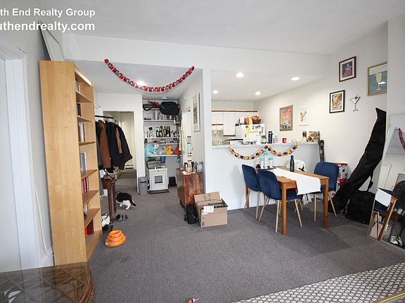 3rd image of 672 Massachusetts Ave APT 4
