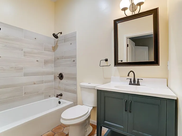 114 E Corry St — Photo 35